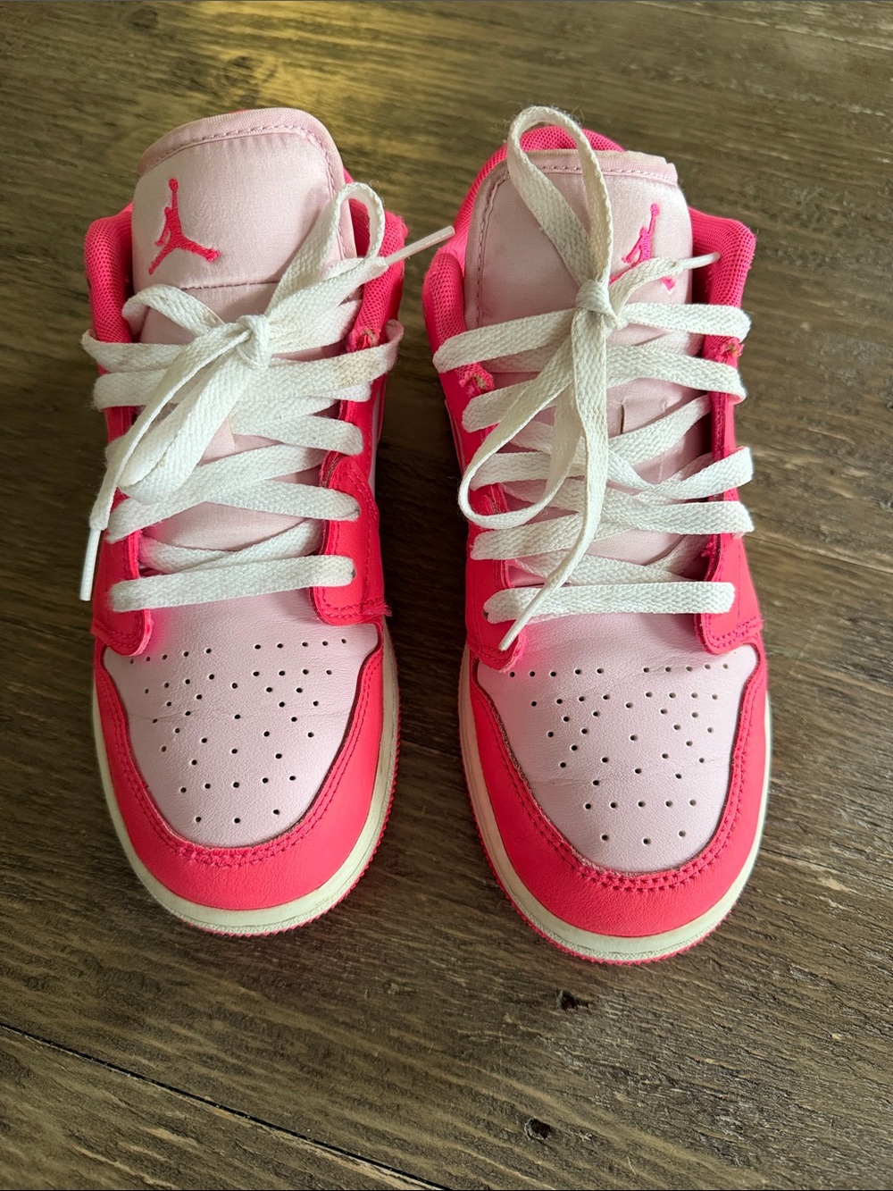 Jordan Air Kids Low 1 Sneakers in Hot Pink and Light Pink- Valentines